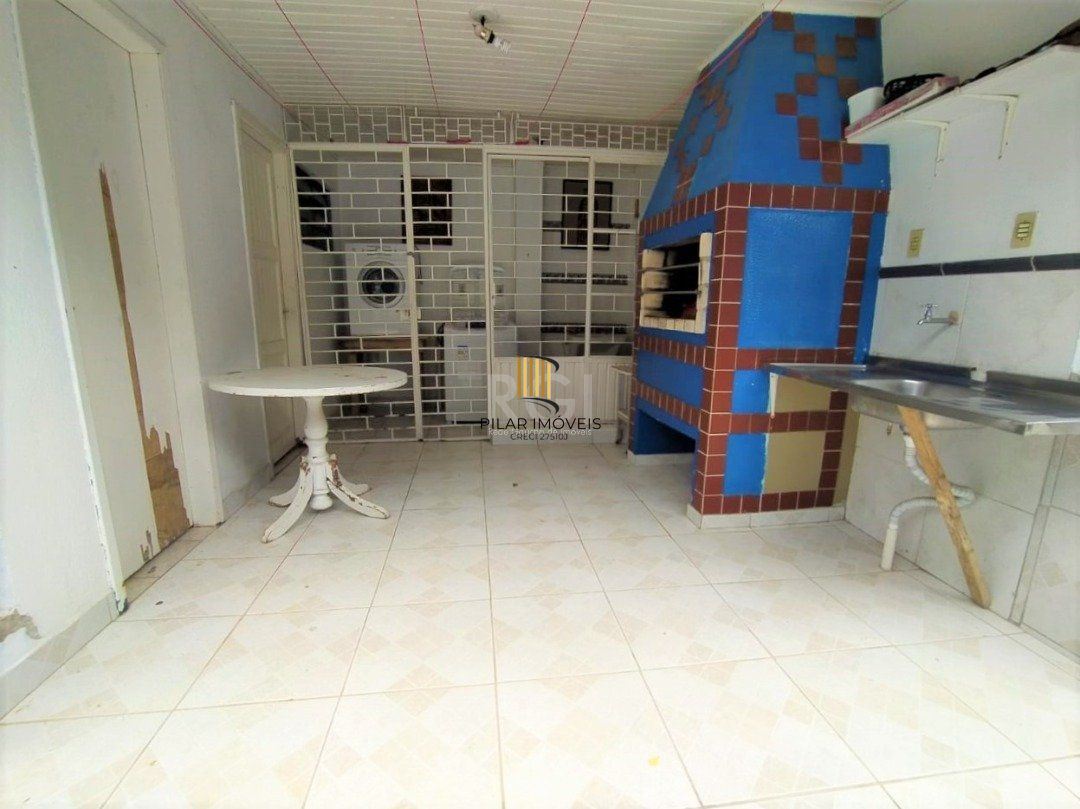 Casa para Venda - 150m², 4 dormitórios, sendo 3 suites, 2 vagas - Jardim Verde