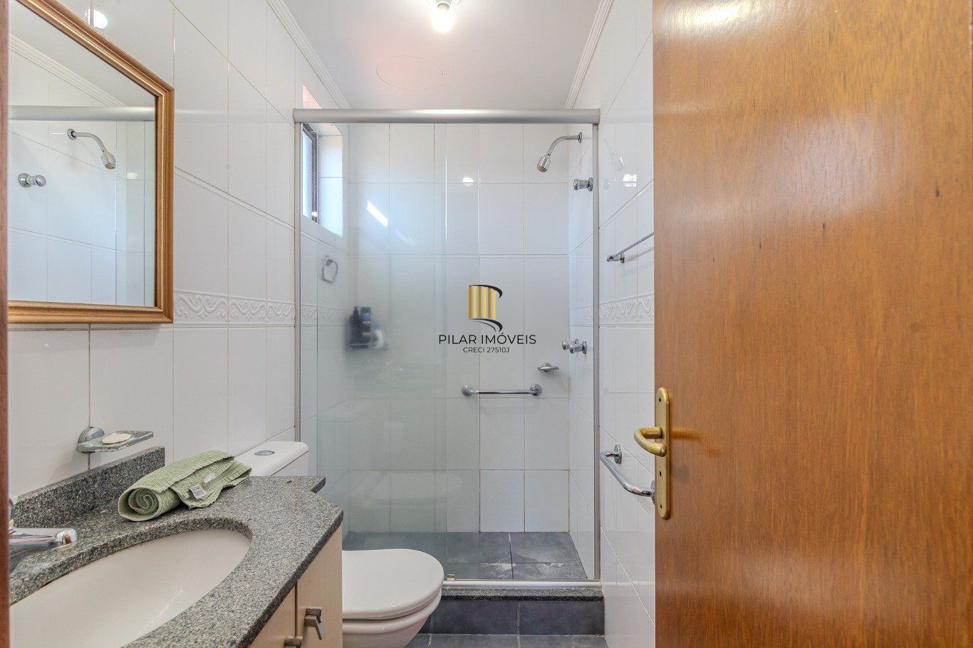 Apartamento com 2 quartos, vaga dupla - Bairro Petrópolis