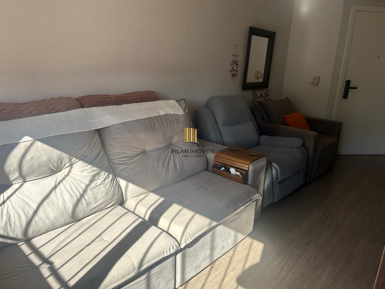 Apartamento 2 dormitórios  I Vaga  de garagem- bairro Tristeza