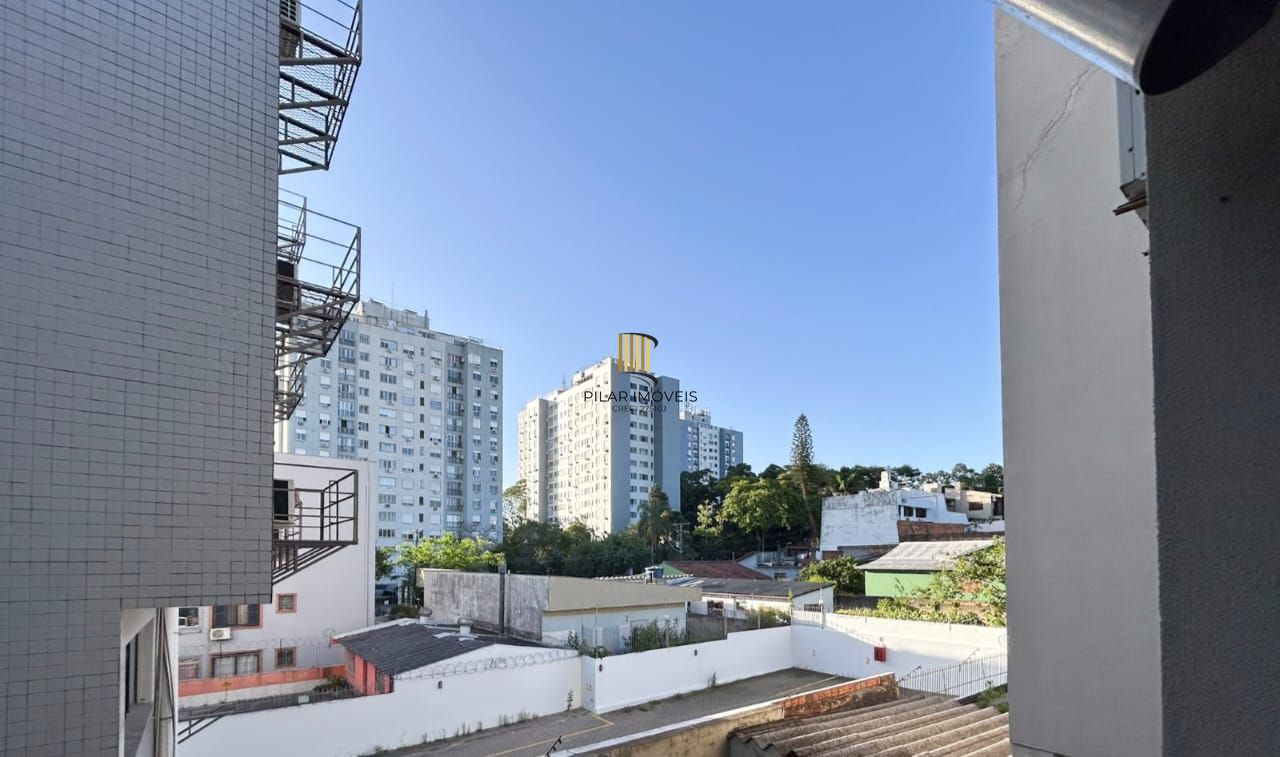 Apartamento 1 dormitório com vaga de garagem no Cristal
