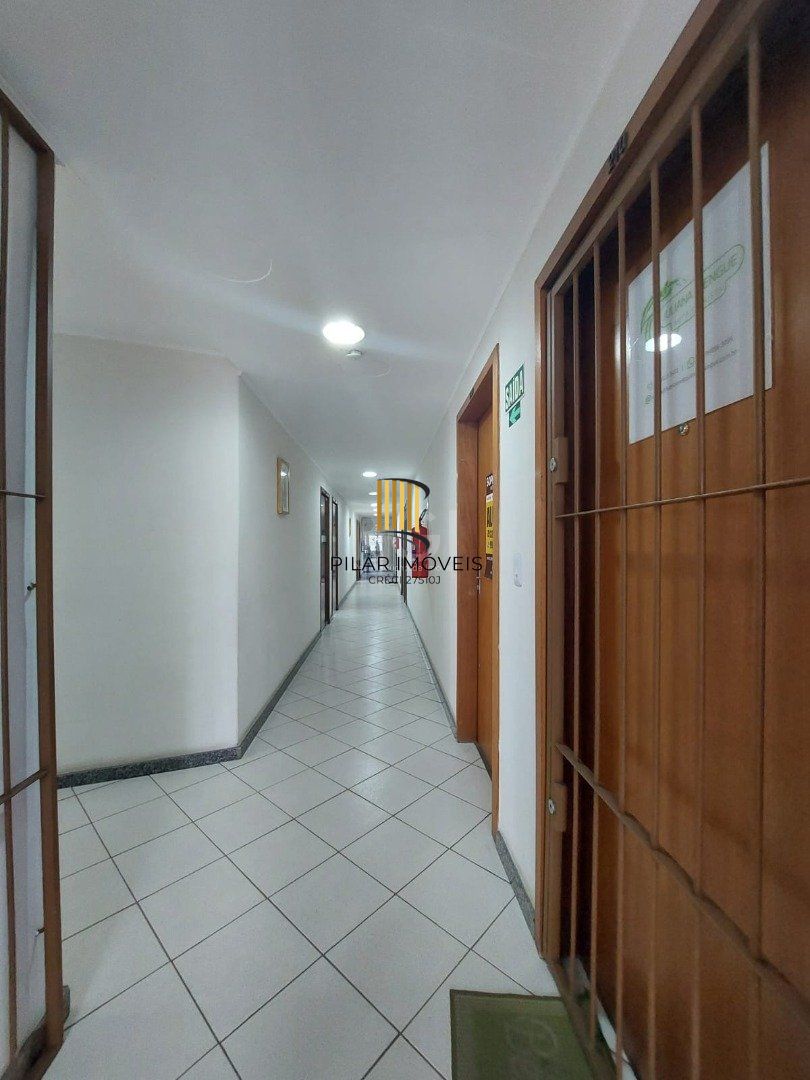 Sala Comercial 1 dormitório no bairro Tristeza