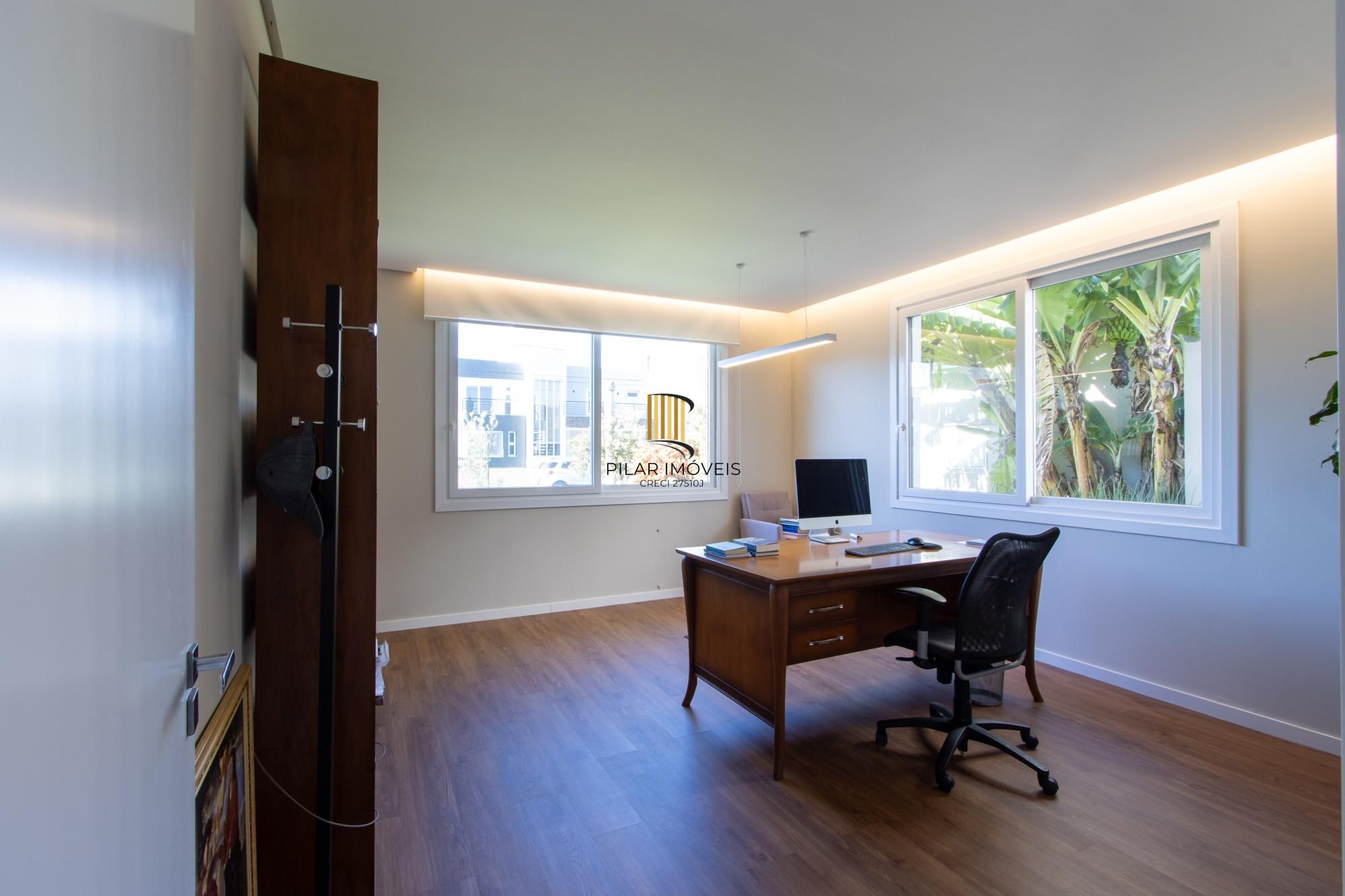Casa de Condomínio 5 dormitórios no bairro Belém Novo