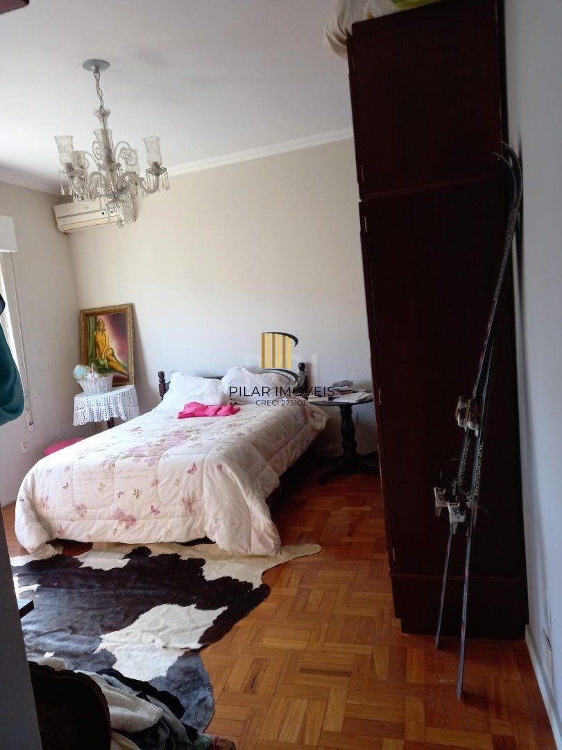 Apartamento para Venda - 150m², 3 dormitórios, 1 vaga - Bom Fim