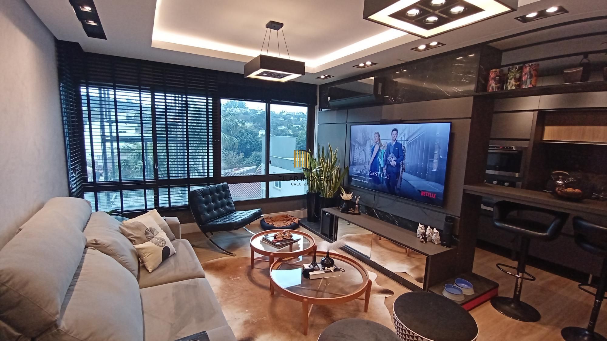 Apartamento com 3 dormitórios e 2 vagas, no bairro Ipanema