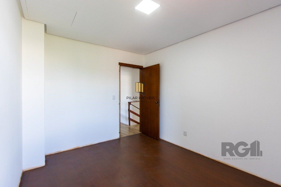 Casa 3 dormitórios no bairro Ipanema