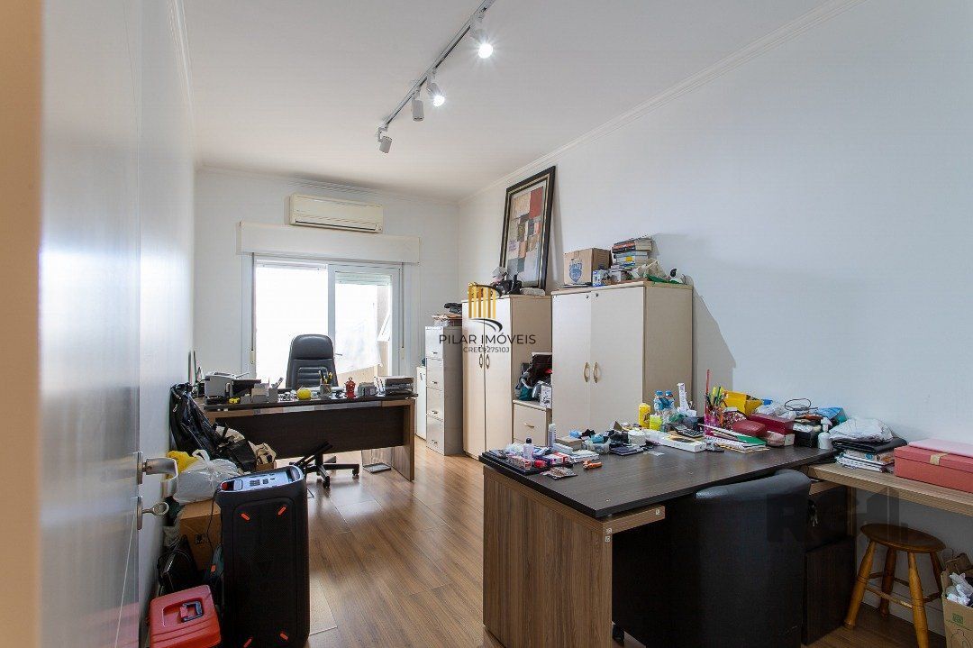 Apartamento com uma cobertura horizontal com 329,10 m² privativos com suíte