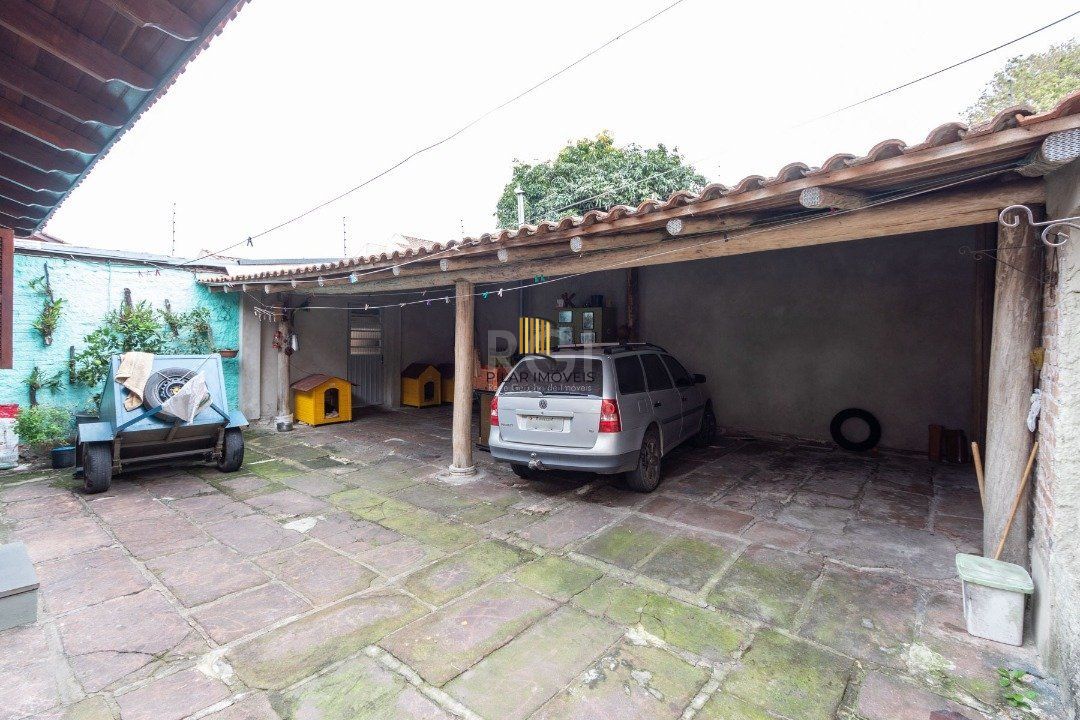 Casa para Venda - 54m², 2 dormitórios, 4 vagas - Cristal