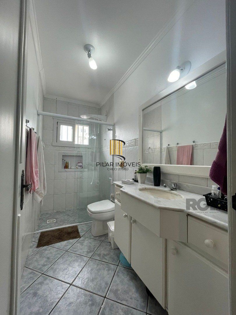 Casa 4 dormitórios no bairro Centro