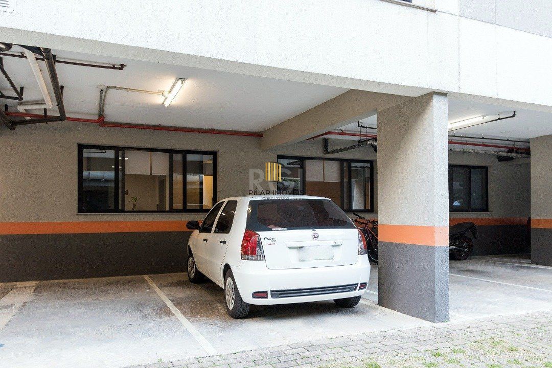 Apartamento | 2 Dormitórios | 1 Suíte | 1 Vaga | Bairro Cristal | Porteira Fechada