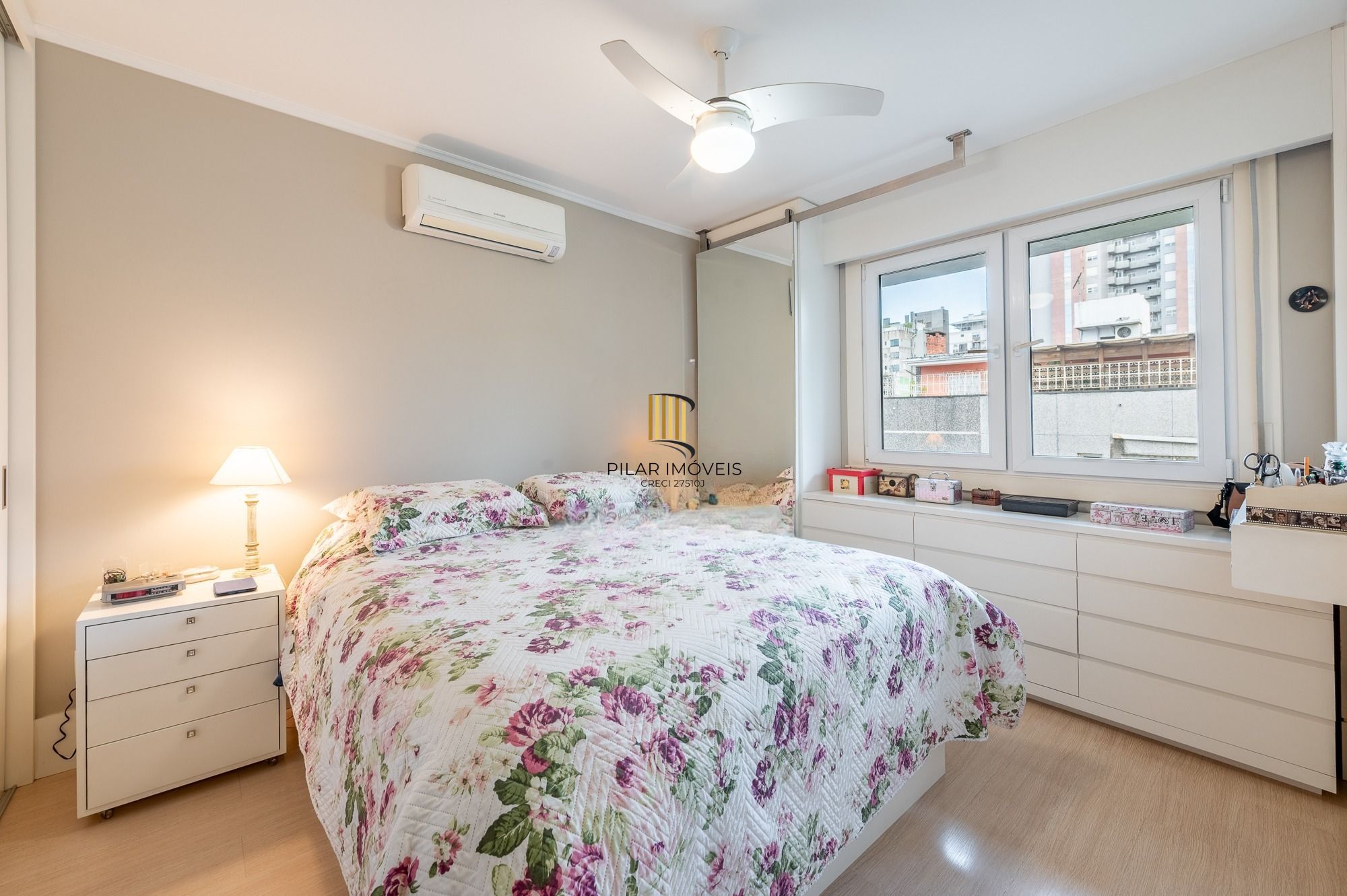 Apartamento com 124m² e 3 dormitórios, 1 suíte, 2 vagas no bairro Higienópolis