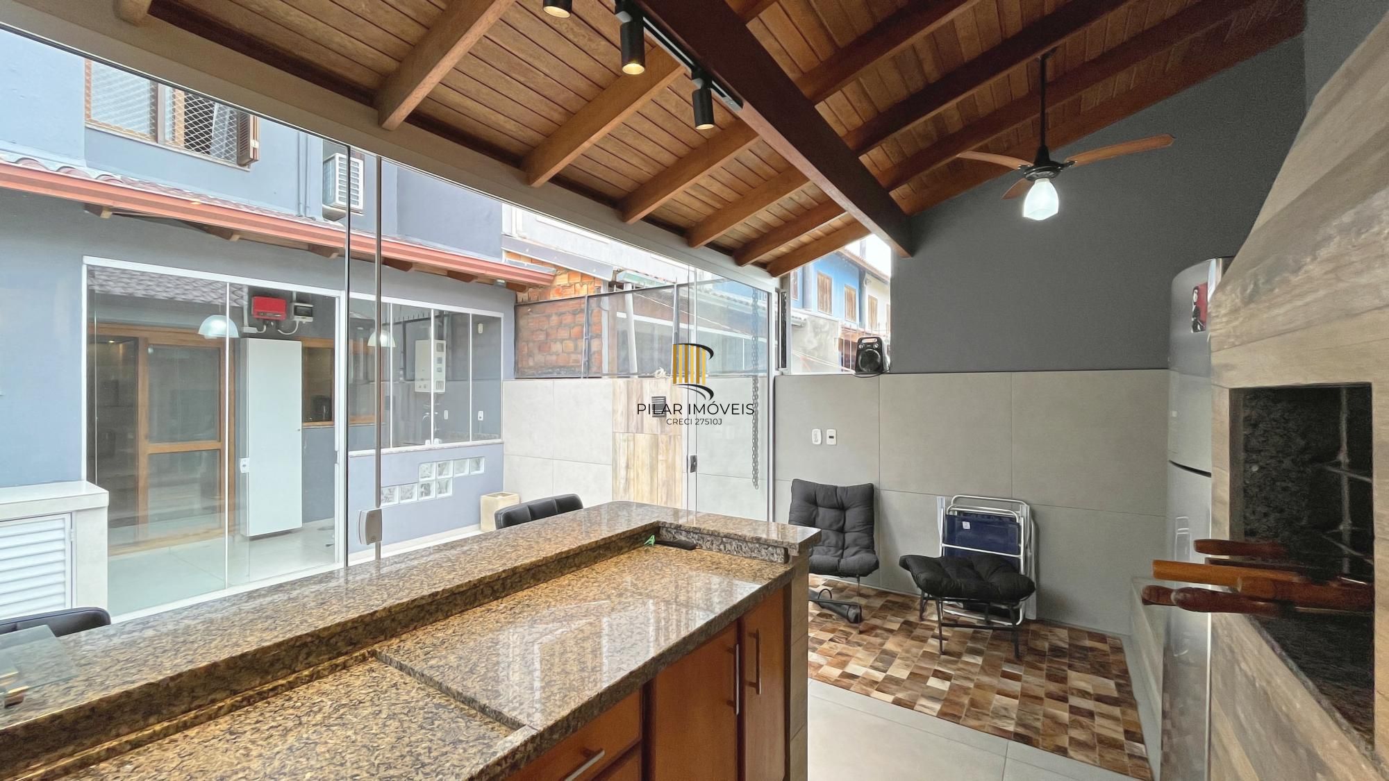 Casa 2 dormitórios no bairro Aberta dos Morros