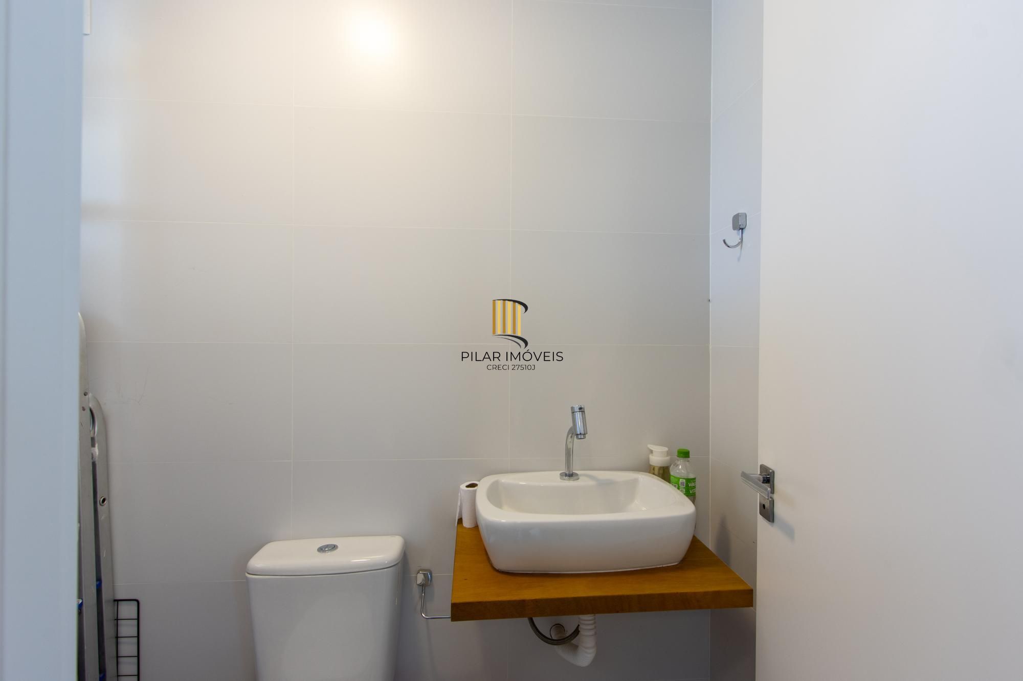 Casa de Condomínio 5 dormitórios no bairro Belém Novo