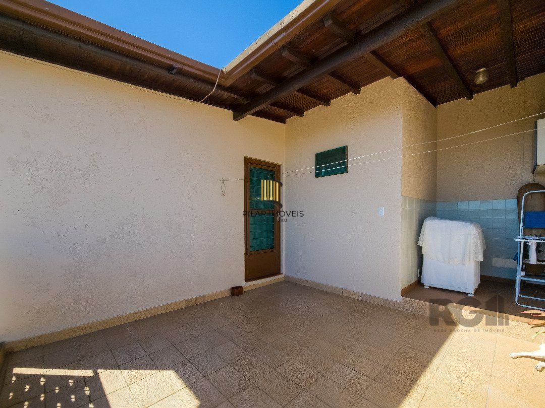 Casa 4 dormitórios no bairro Tristeza