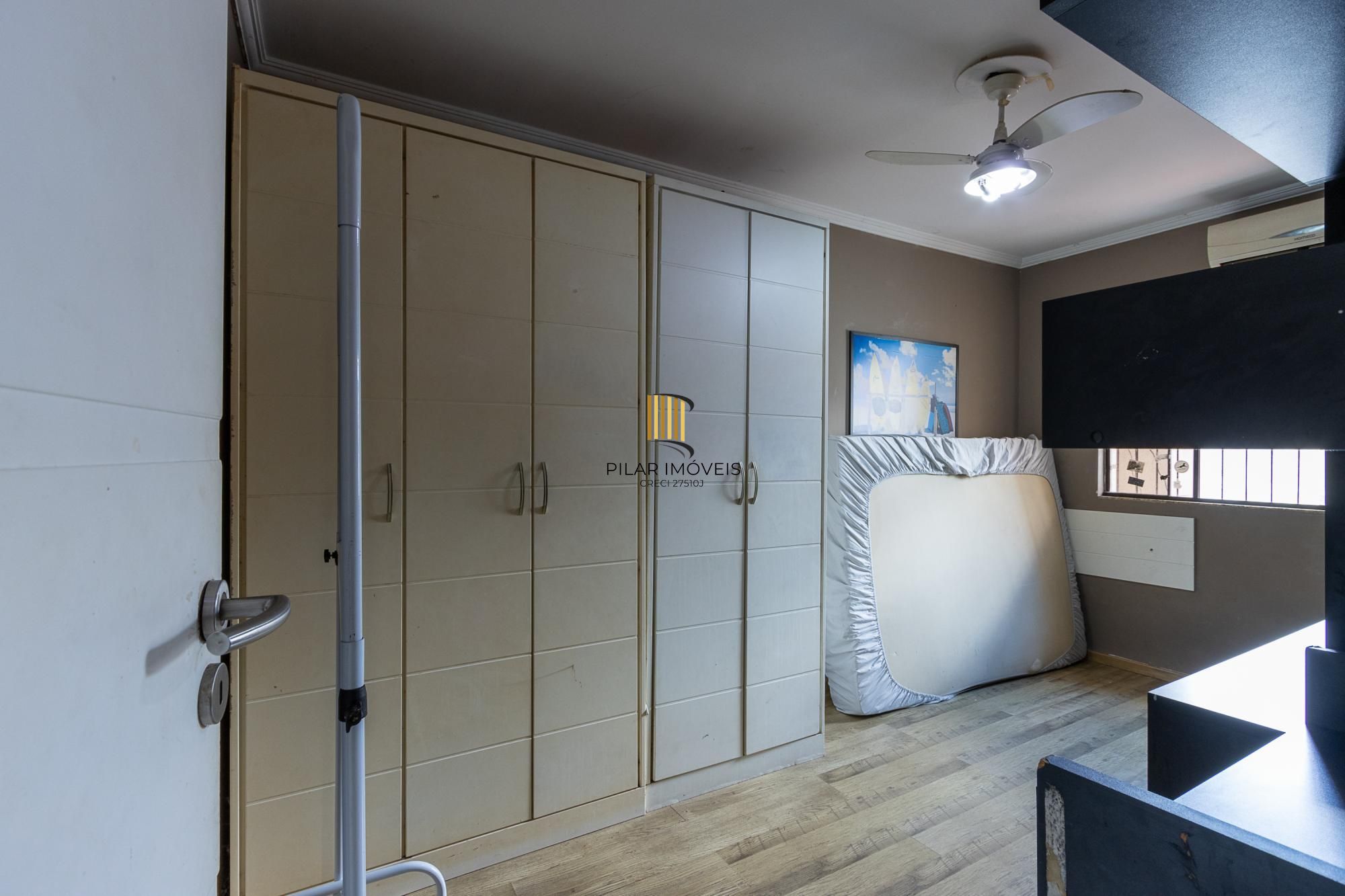 Casa 3 dormitórios no bairro Cristal