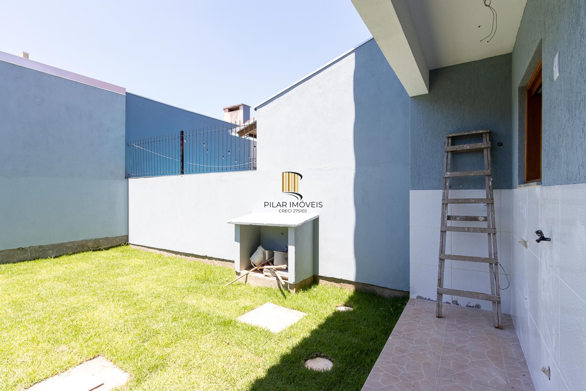 Casa para Venda - 115m², 3 dormitórios, sendo 1 suites, 2 vagas - Urubatã