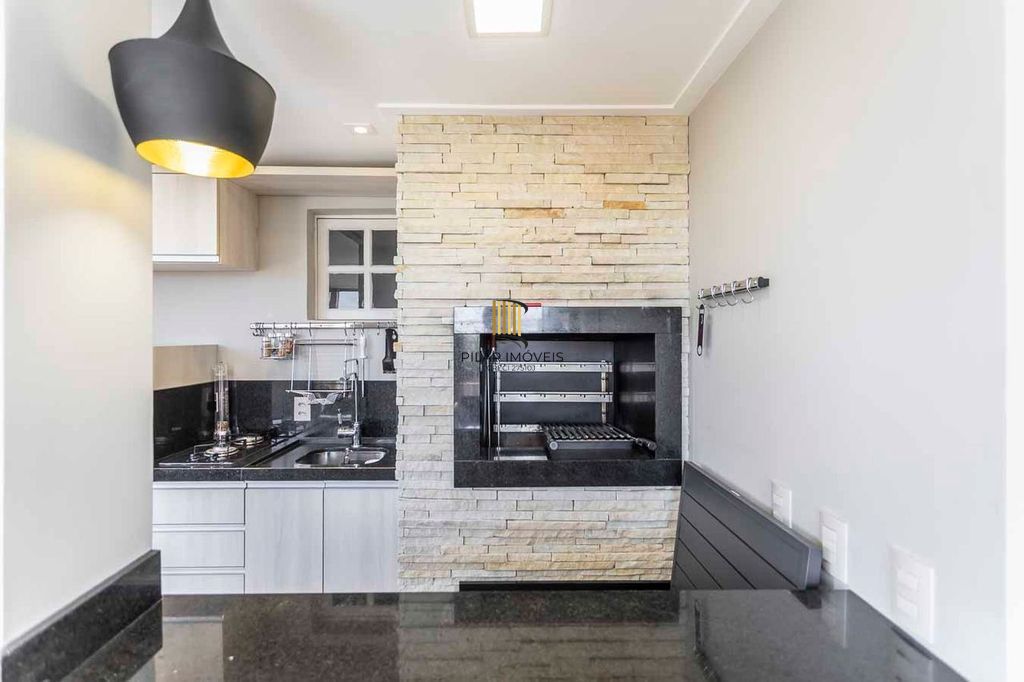 Cobertura semi mobiliada!