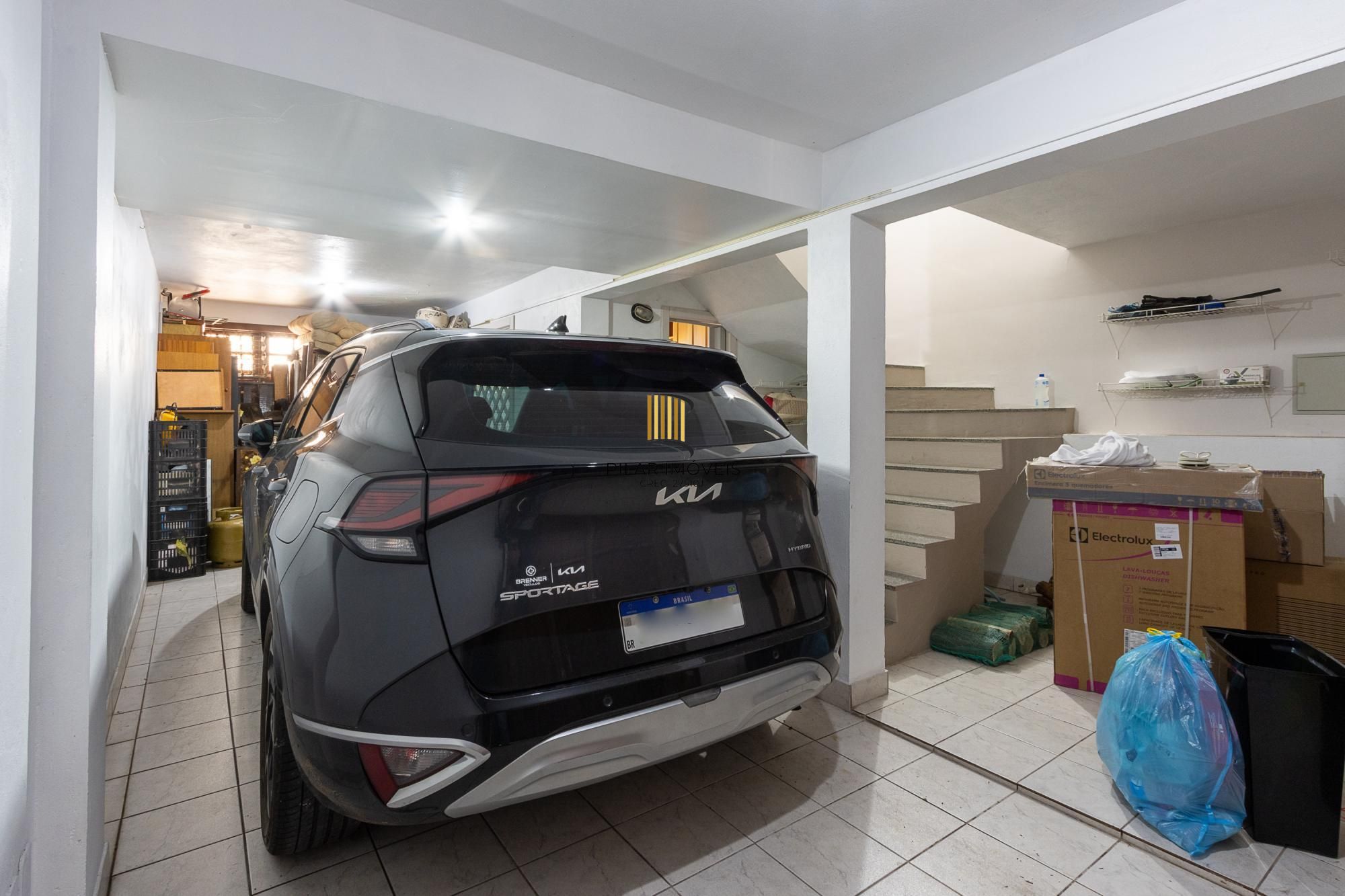 Casa Condominio para Venda - 175m², 3 dormitórios, sendo 1 suites, 4 vagas - Tristeza