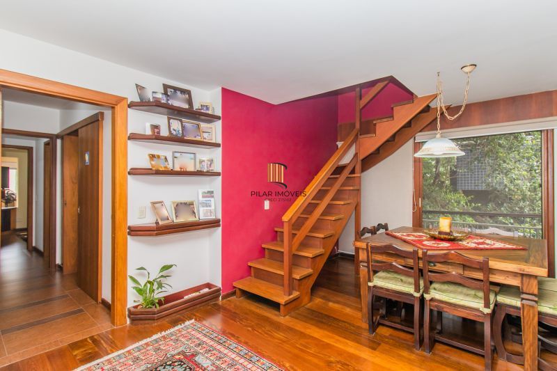 Cobertura Exclusiva com Vista Privilegiada no Coração do Bairro Moinhos de Vento