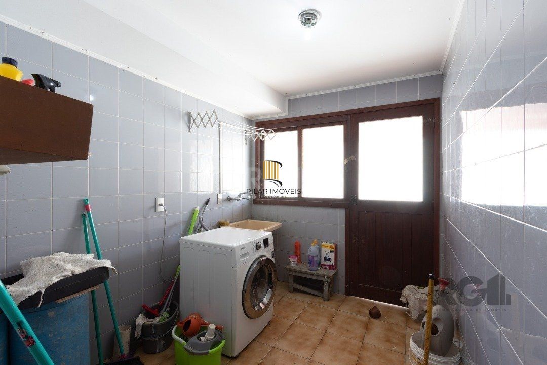 Casa 4 dormitórios no bairro Cristal