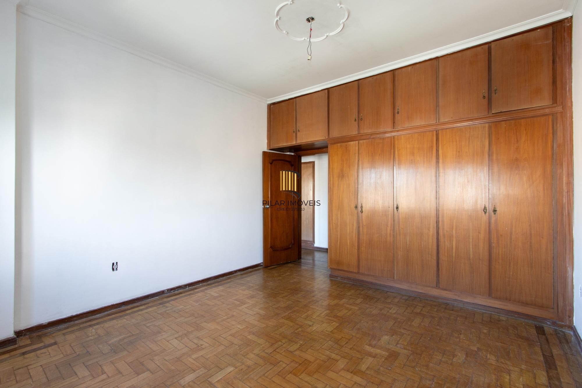 Apartamento para Venda - 238m², 3 dormitórios, sendo 1 suites, 1 vaga - Floresta