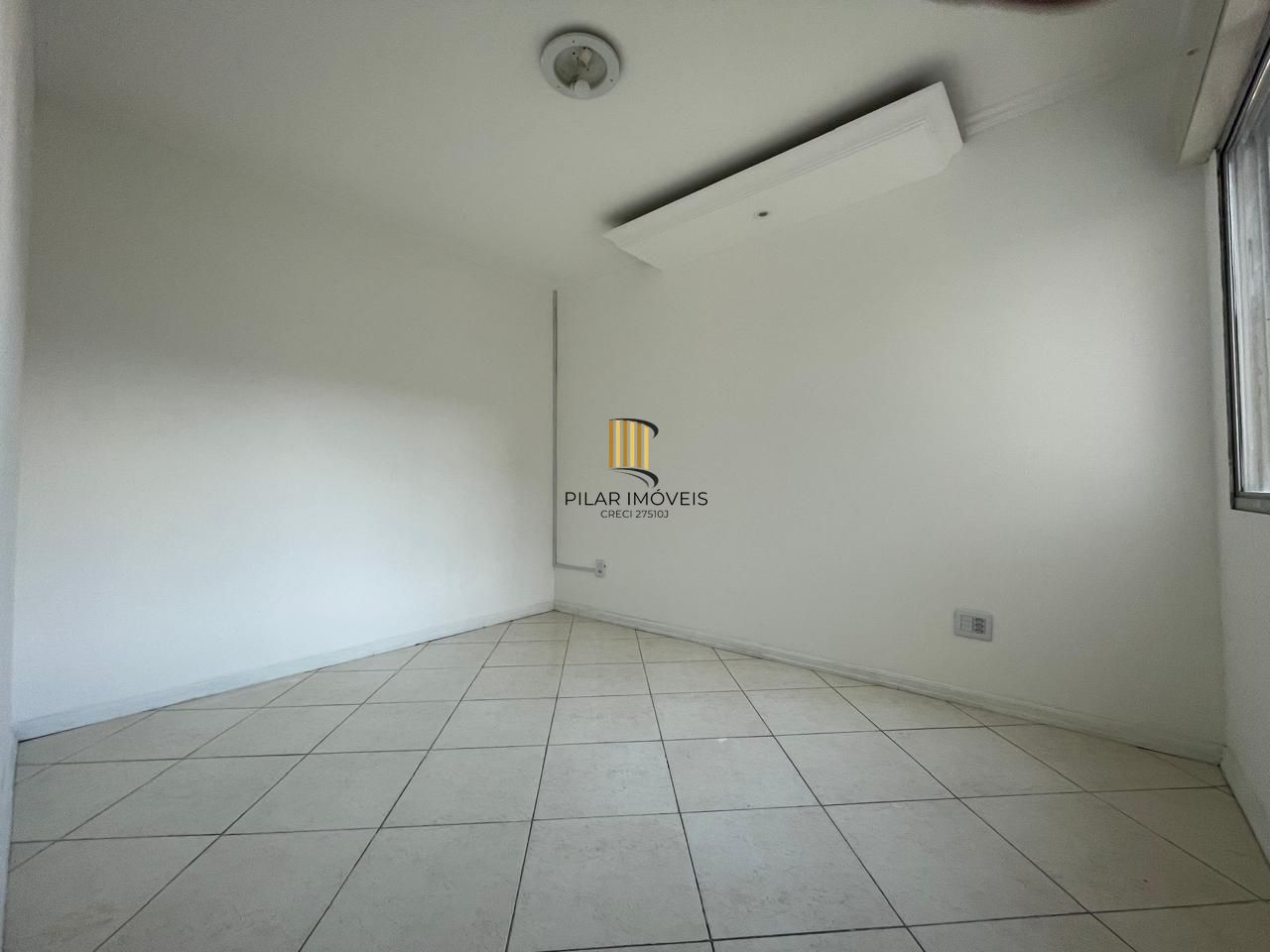 Apartamento 2 dormitórios no bairro Vila Cachoeirinha