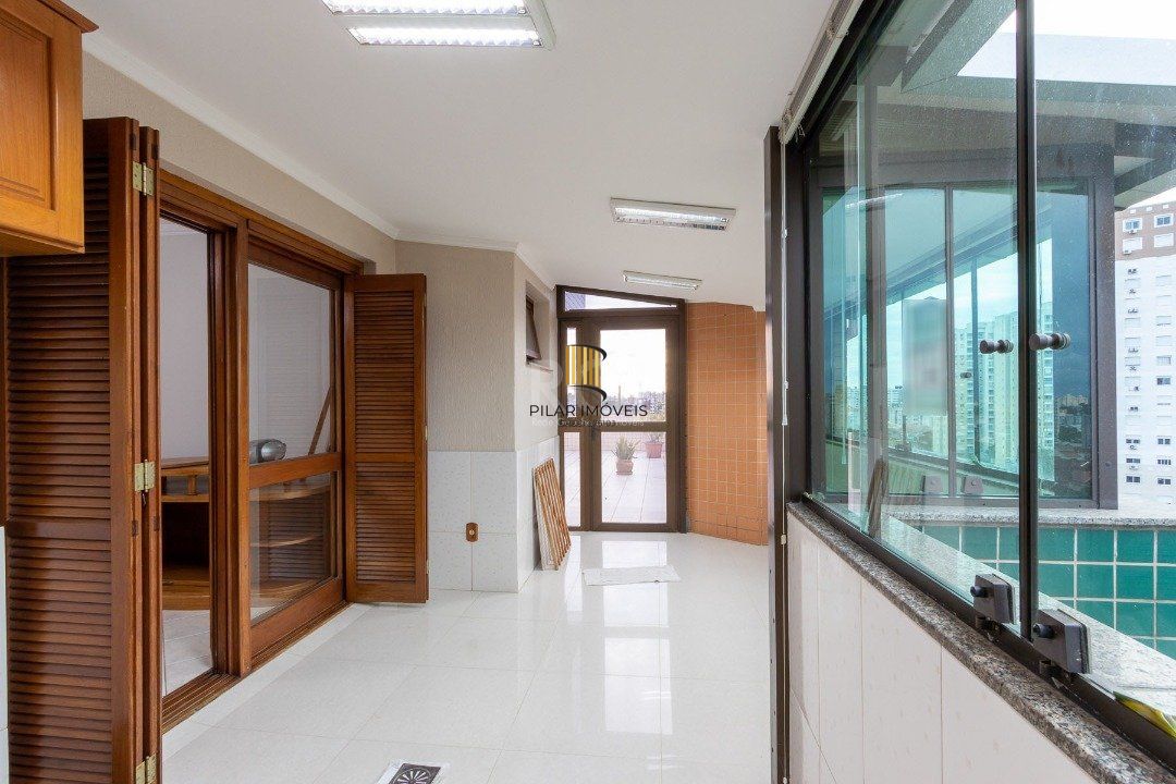Cobertura para Venda - 247.08m², 3 dormitórios, sendo 1 suites, 2 vagas - Vila Ipiranga