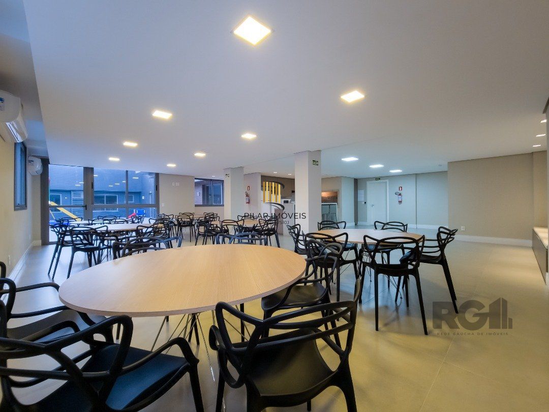 Apartamento com 145m² e 3 dormitórios no bairro Tristeza em PORTO ALEGRE para Comprar