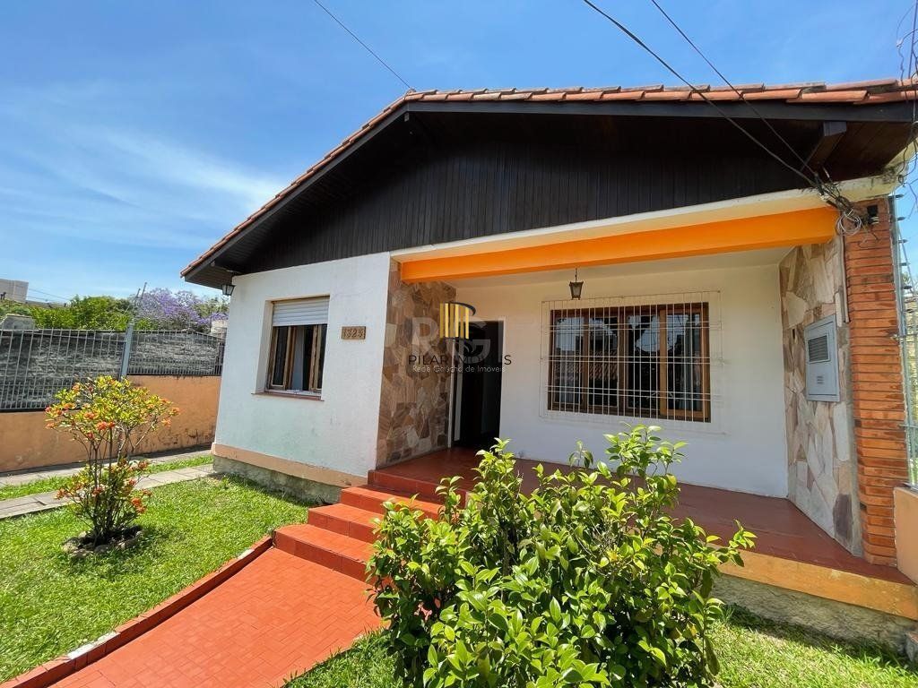 Casa 3 dormitórios no bairro Tristeza - Pilar Imóveis