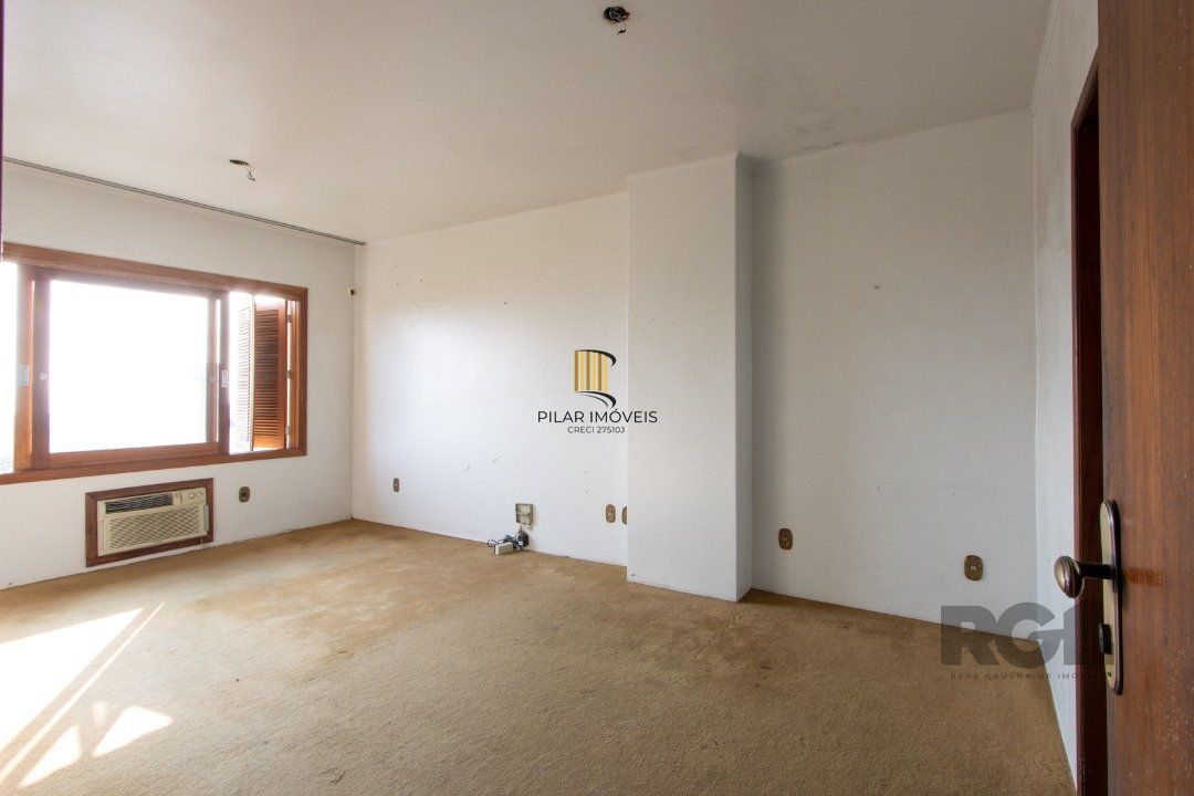 Casa para Venda - 361.95m², 4 dormitórios, sendo 2 suites, 3 vagas - Nonoai