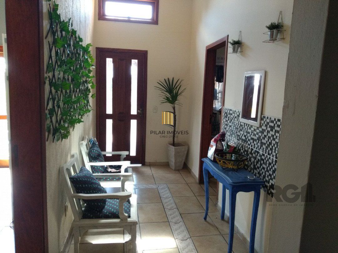 Casa 4 dormitórios no bairro Espírito Santo