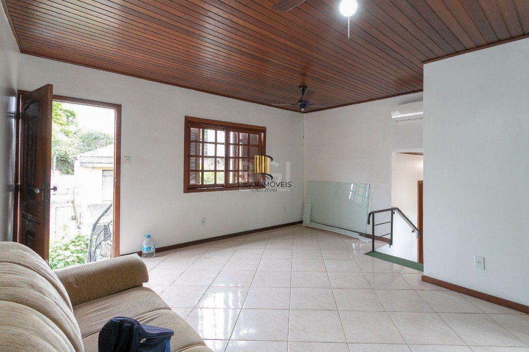 Casa para Venda - 0.01m², 5 dormitórios, 10 vagas - Petrópolis