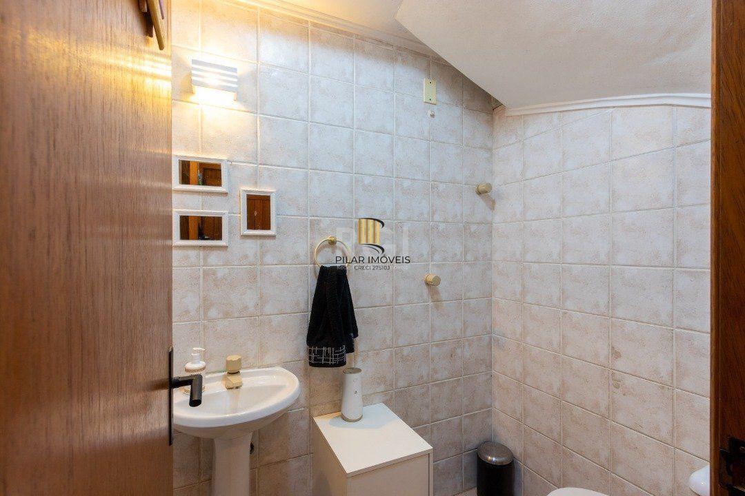 Casa Condominio para Venda - 186.07m², 3 dormitórios, sendo 1 suites, 1 vaga - Espirito Santo