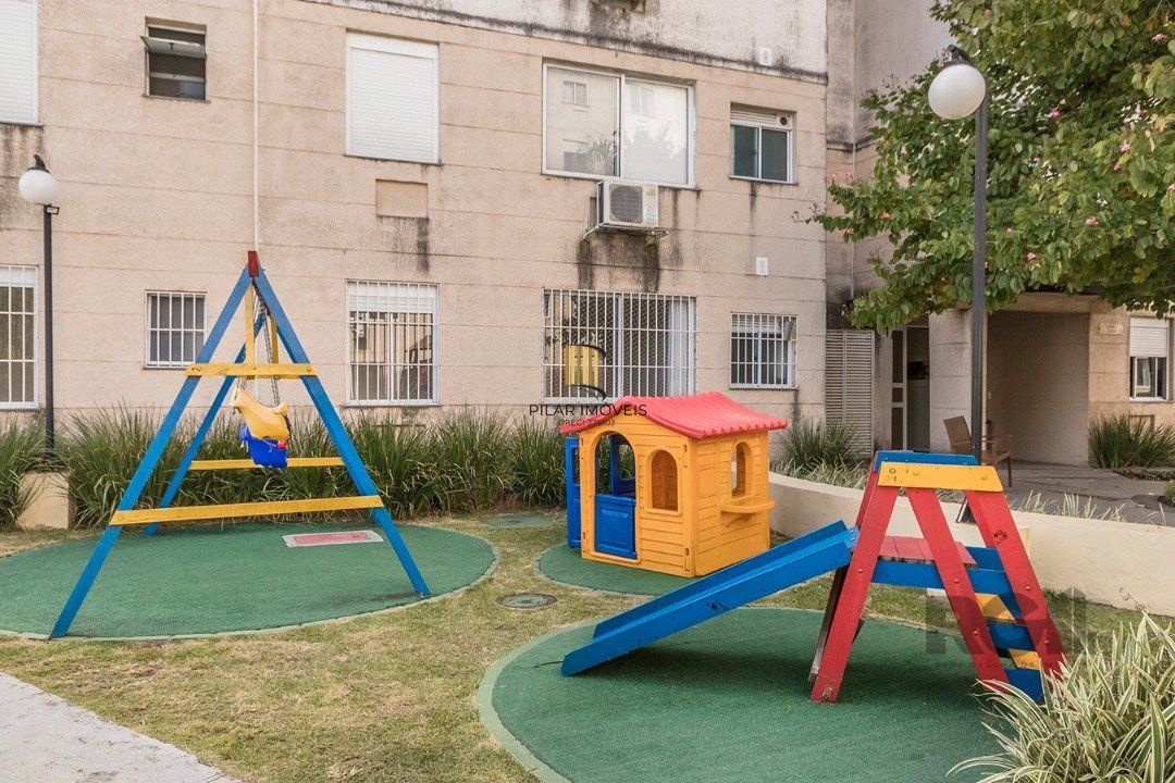Apartamento  com 2 quartos e 1 banheiro no total