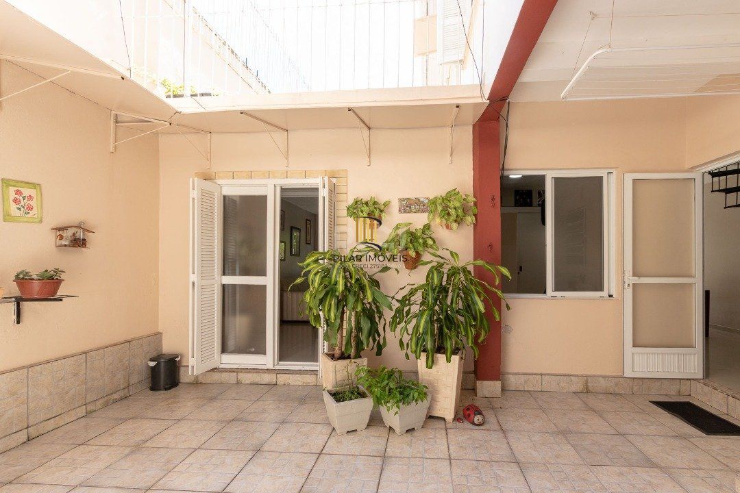 Sobrado para Venda - 150m², 3 dormitórios, sendo 1 suites, 1 vaga - Morro Santana