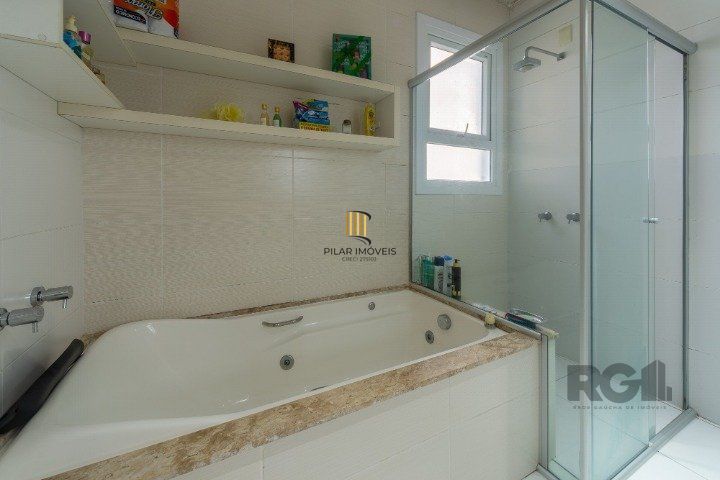 Casa de Condomínio 3 dormitórios no bairro Hípica
