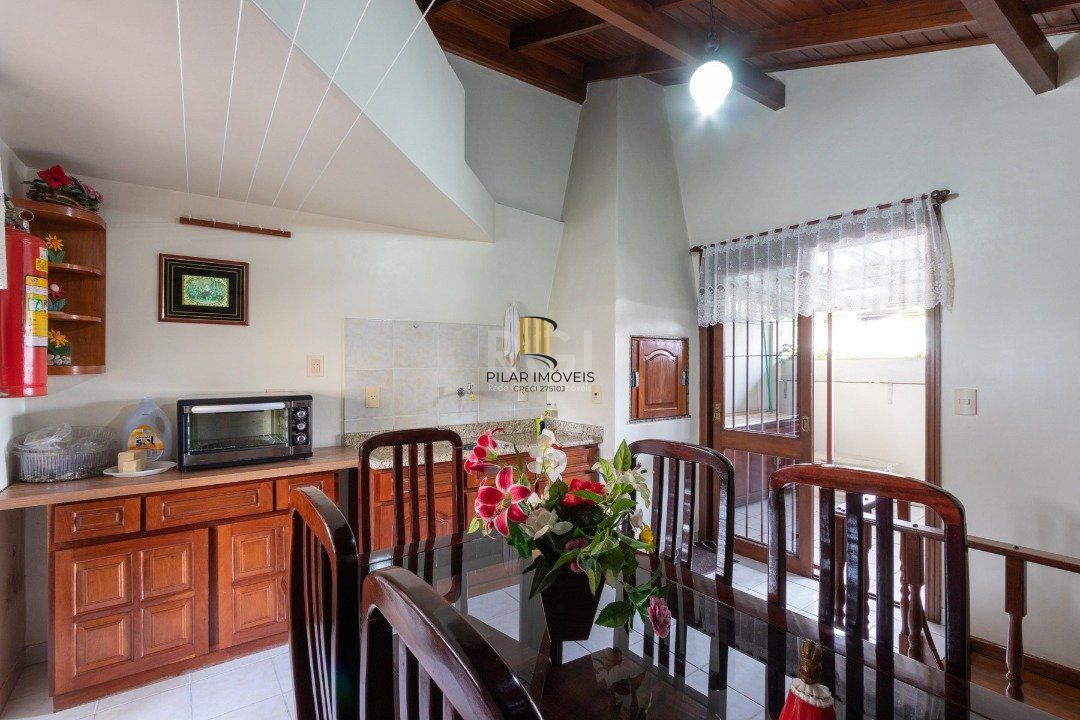 Predio para Venda - 215.37m², 0 dormitórios, Menino Deus