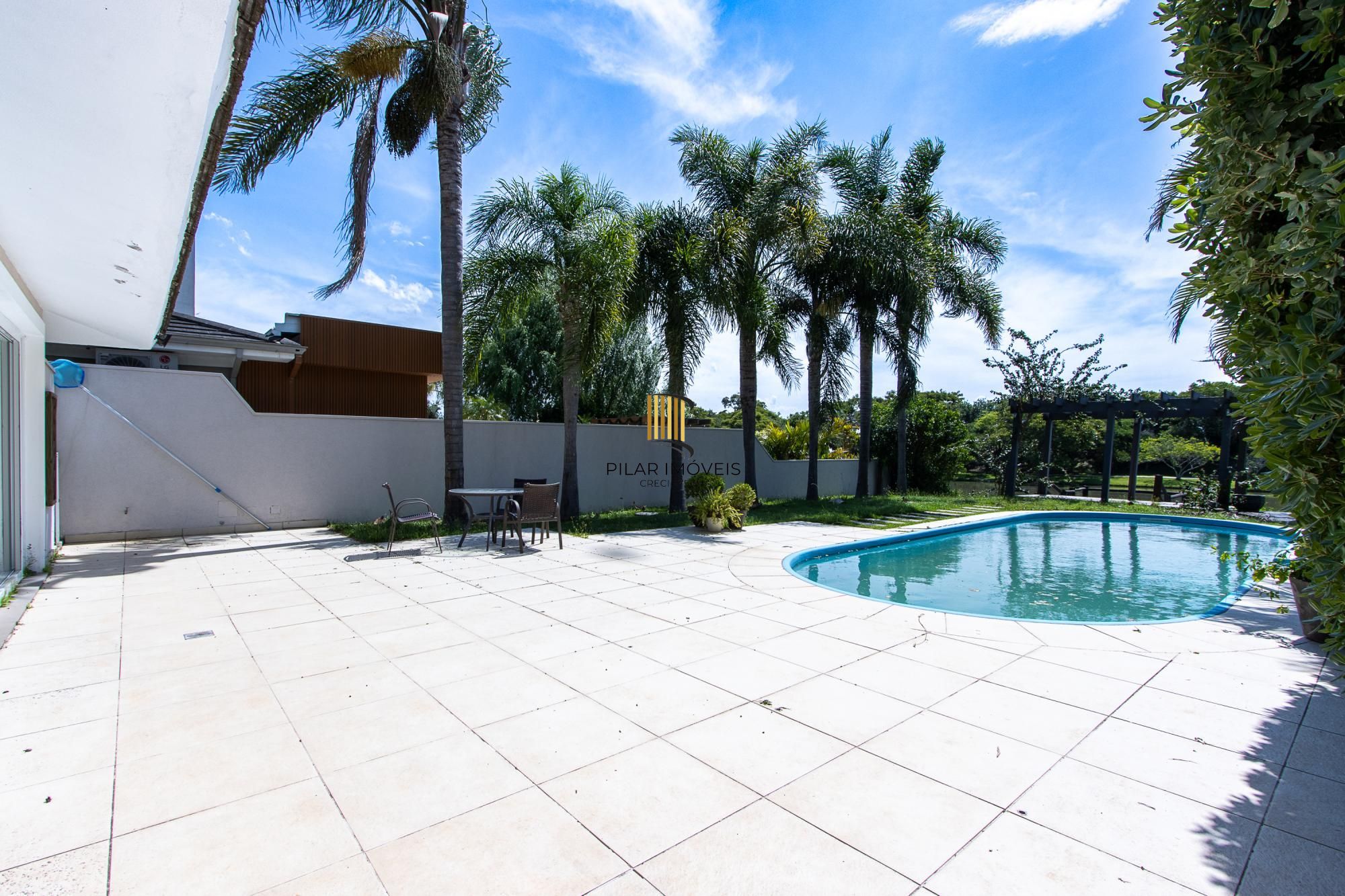 Casa de Condomínio 4 dormitórios no bairro Belém Novo