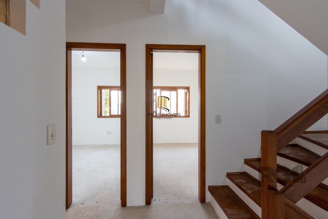 Casa de Condomínio 3 dormitórios no bairro Cavalhada