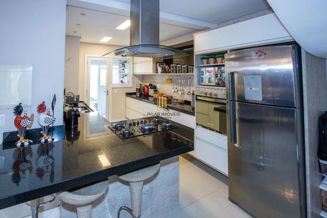 Casa para Venda - 147.3m², 3 dormitórios, sendo 1 suites, 3 vagas - Guarujá