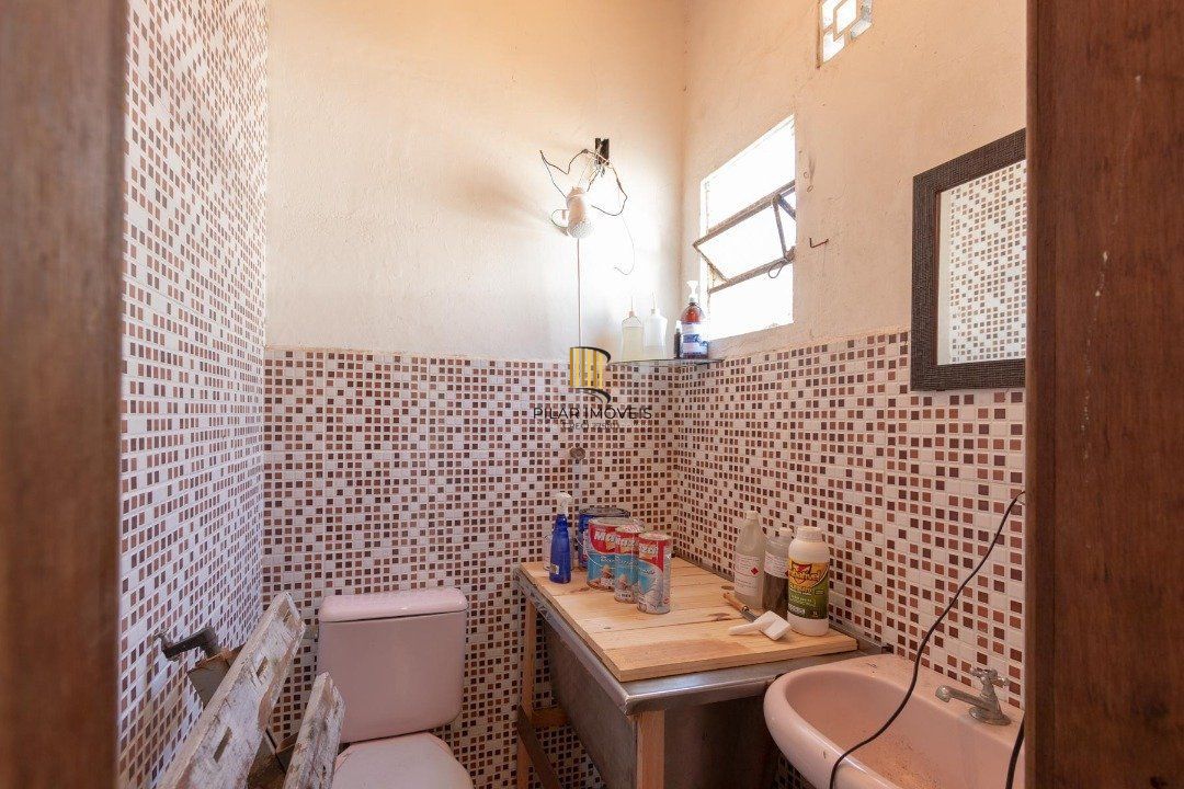 Sobrado para Venda - 356.93m², 4 dormitórios, sendo 2 suites, 4 vagas - Tristeza