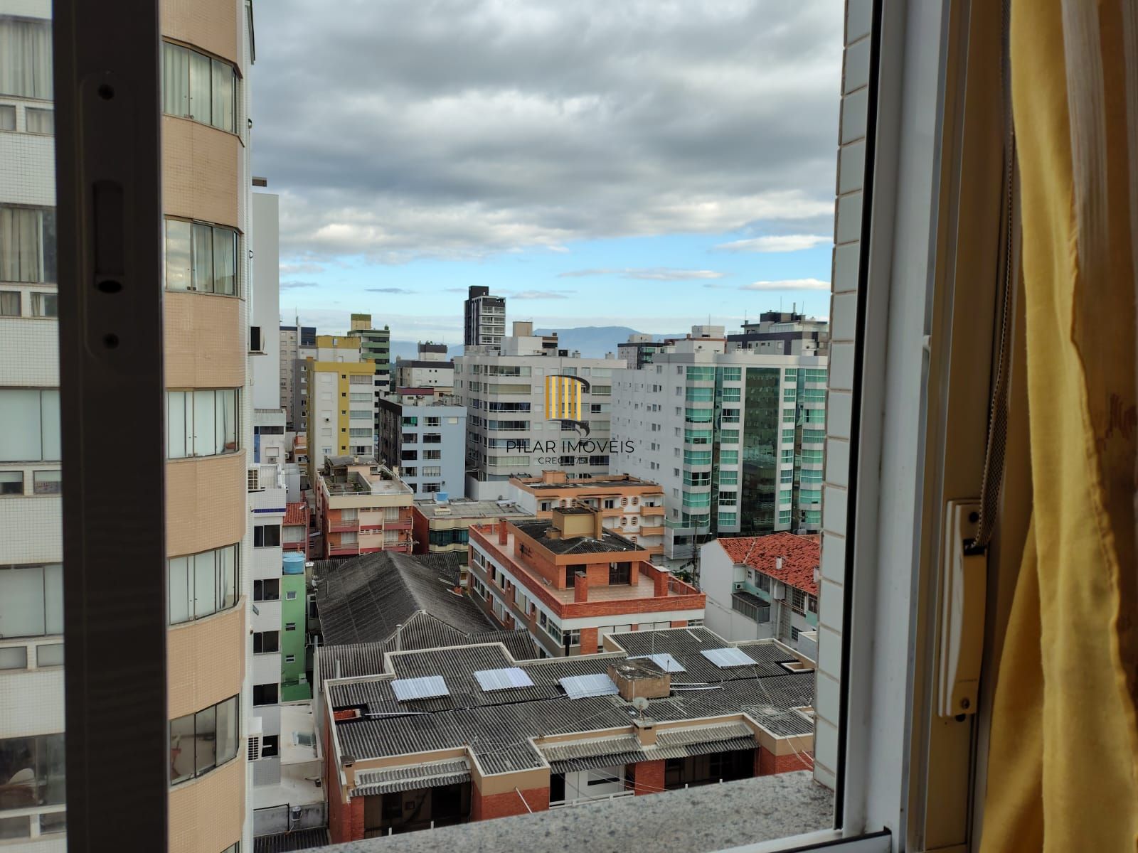 APARTAMENTO PERTO DO MAR