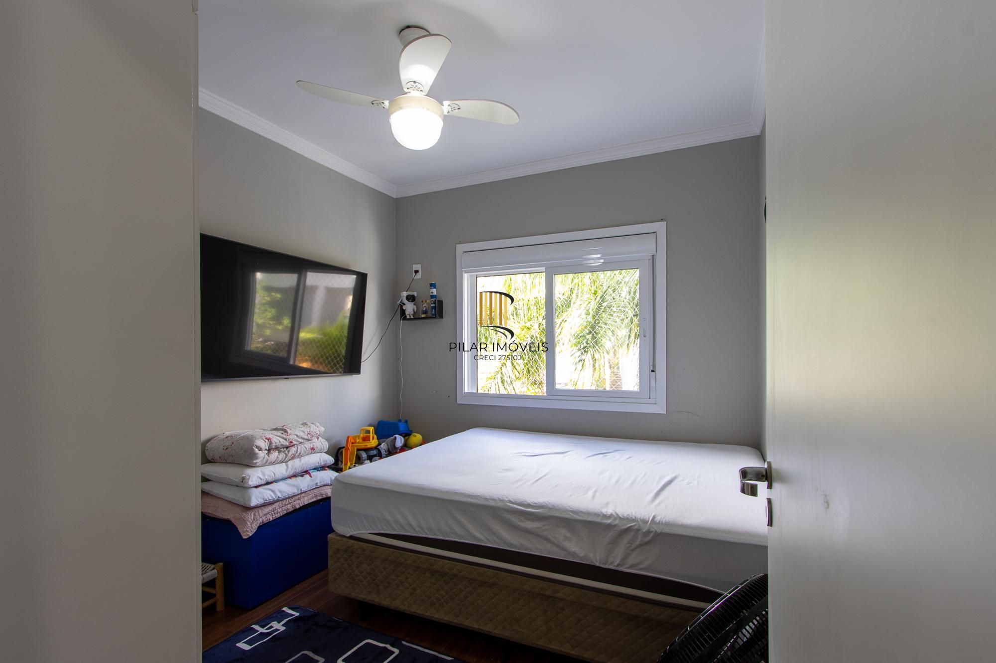 Casa Condominio 2 Dormitório(s) Bairro Hípica