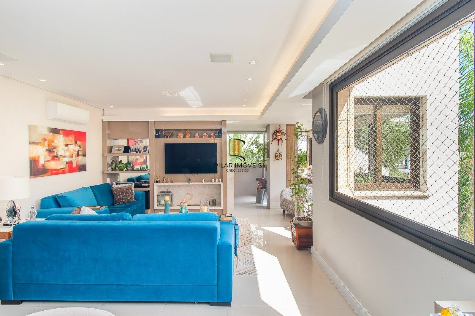 Apartamento de 3 suites e 2 vagas no bairro Mont Serrat