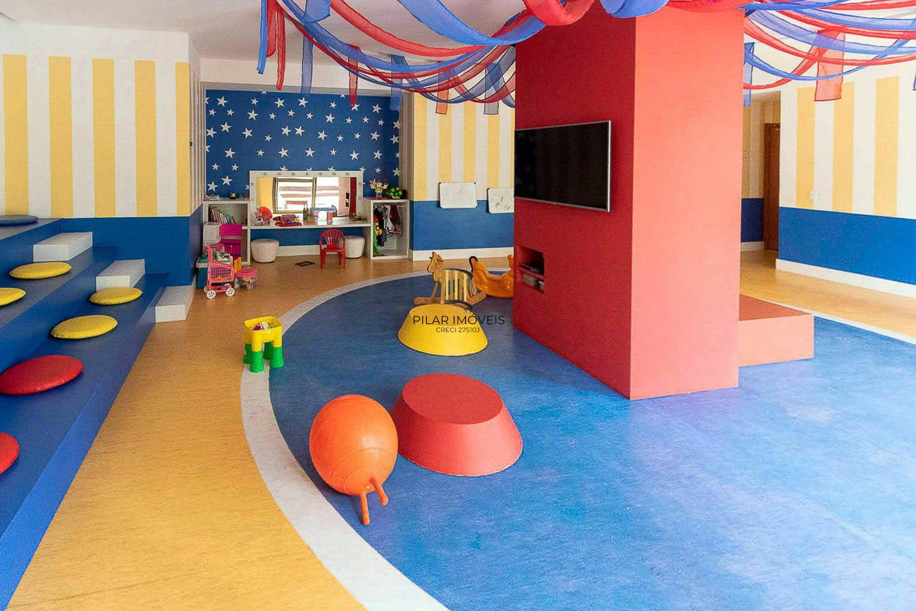 Apartamento totalmente reformado e impecável para locação - 3 quartos sendo uma suíte - Bairro Cavalhada