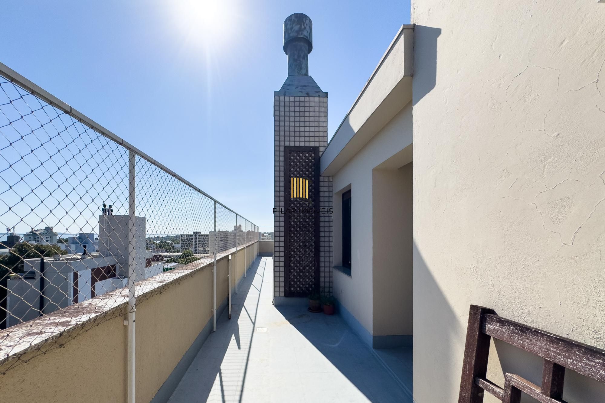 Cobertura alto padrão vista rio, construção Bandeira, com 228,32m² de área privativa.