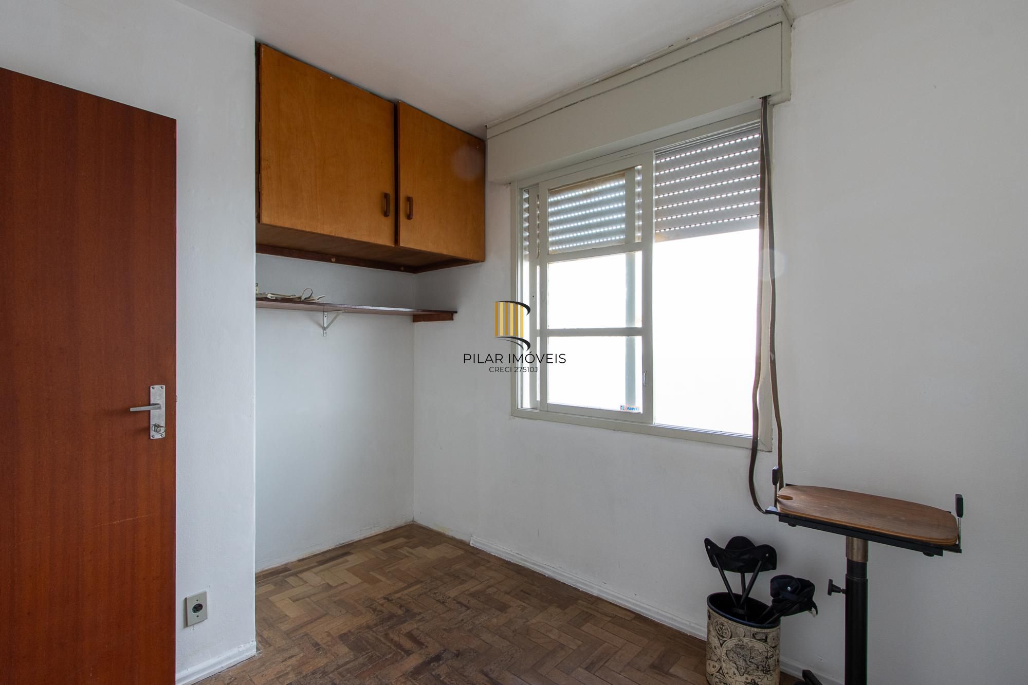 APARTAMENTO 4 QUARTOS DESOCUPADO - BAIRRO MENINO DEUS