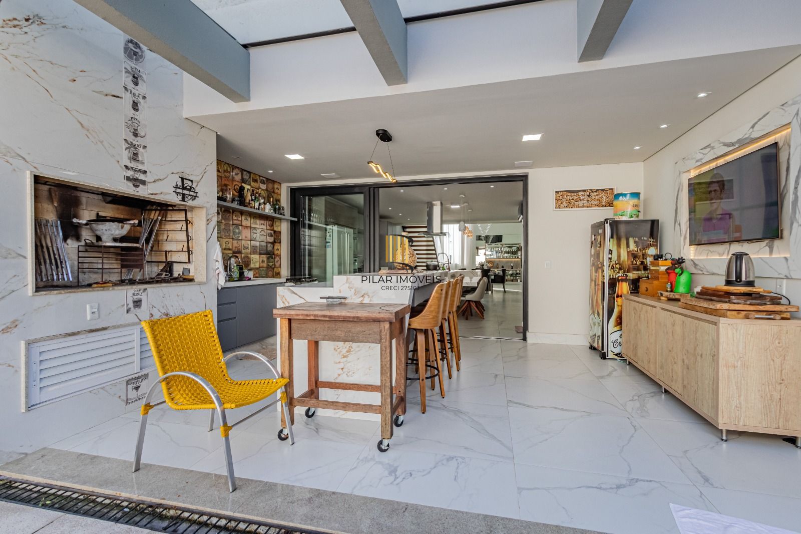 Casa de Condomínio 4 dormitórios no bairro São Vicente