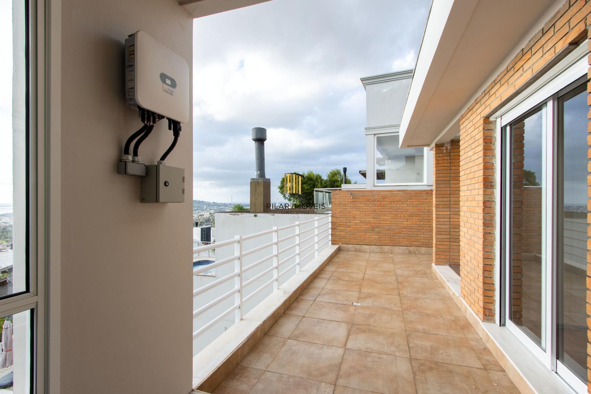 Casa 4 dormitórios com elevador