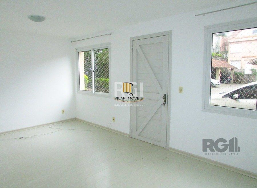 Casa em condomínio para Venda com 3 dormitórios, sendo 1 suites e 2 vagas no bairro Cristal