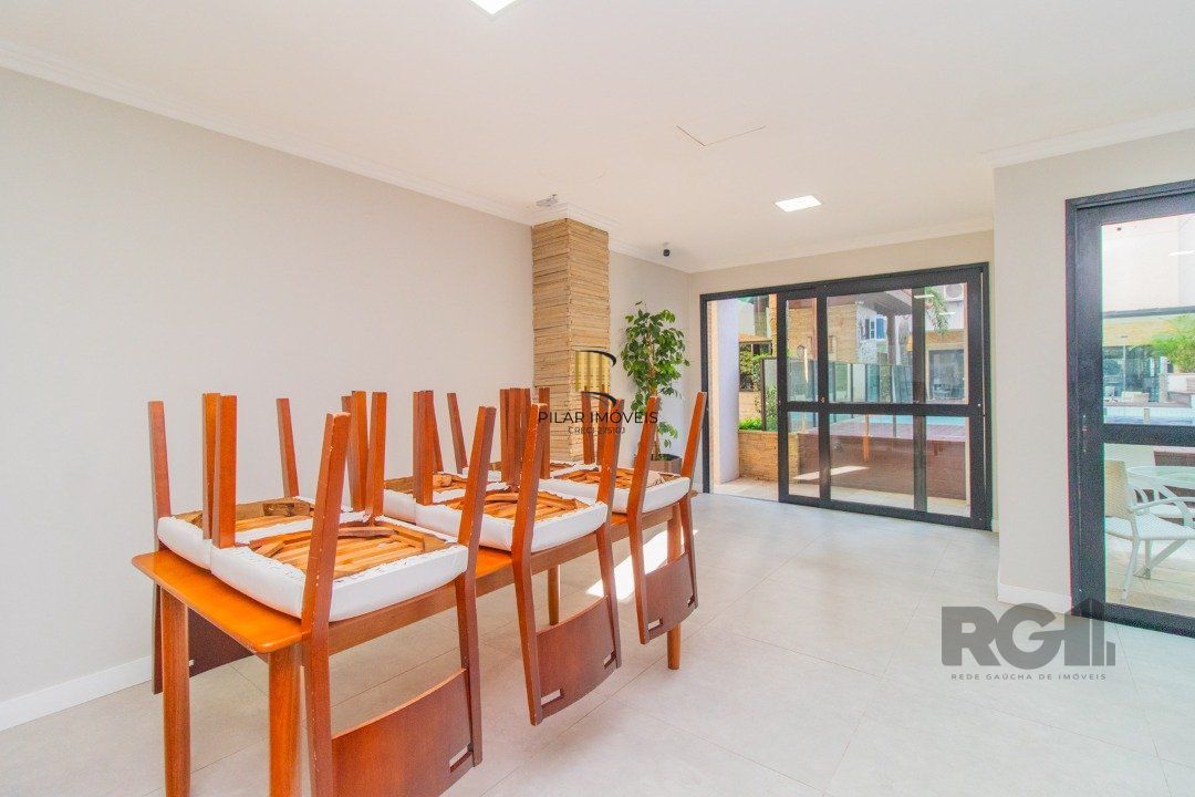 Cobertura Horizontal,  3 quartos, 1 suite, piscina, condominio com infra, 2 vagas - Bairro Tristeza